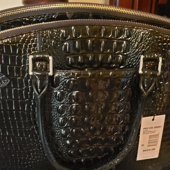 BRAND NEW (never used) BRAHMIN HANDBAG and Wallet - Picture 5 of 8